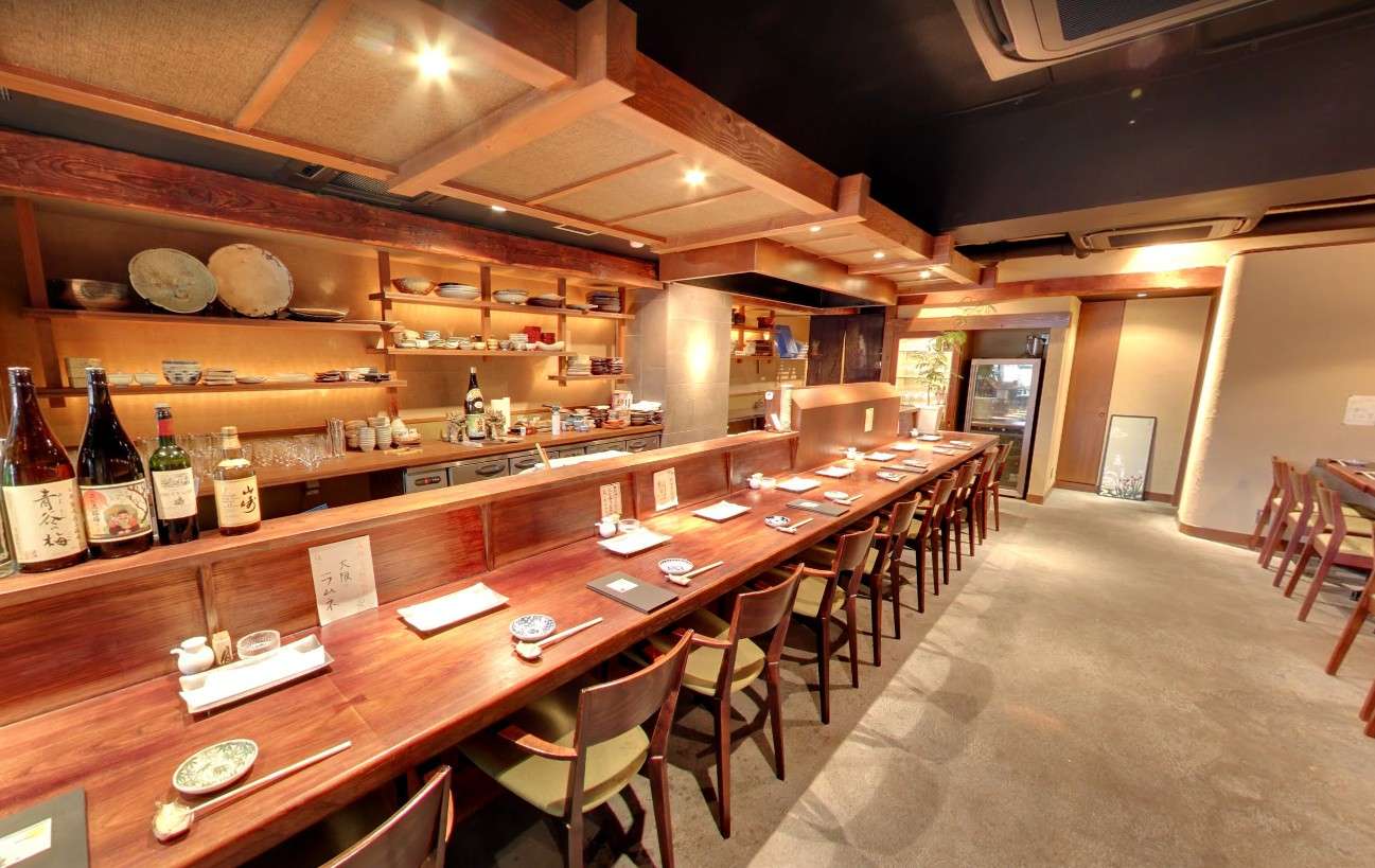 古き良き旅館の趣を感じさせる上質な居酒屋 大阪府の居酒屋・バルのデザイン施工事例 | 店舗設計施工.com