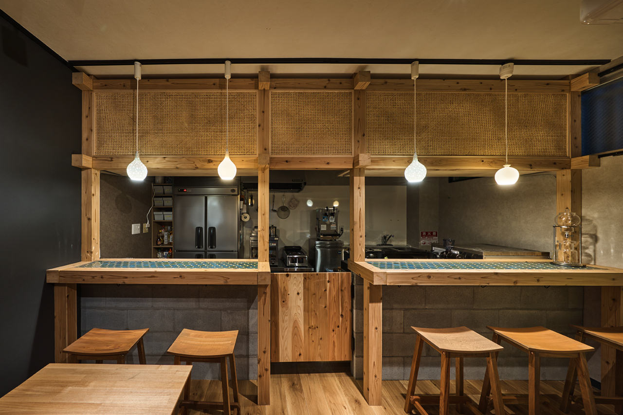 まちに灯をともす、日本酒の居酒屋リノベーション。 大阪府の居酒屋・バルのデザイン施工事例 | 店舗設計施工.com