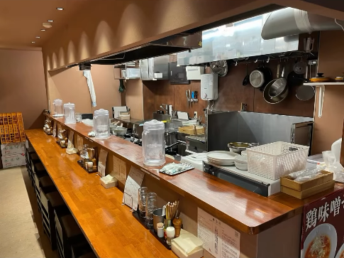 鳥左近 ラーメン・そば・うどんの内装・外観写真(レビュー)
